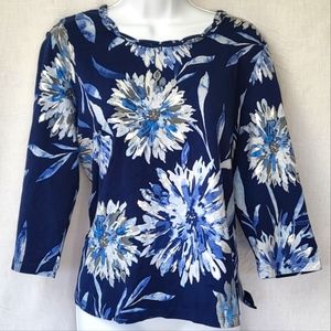 Lovely Floral Alfred Dunner knit Size PM